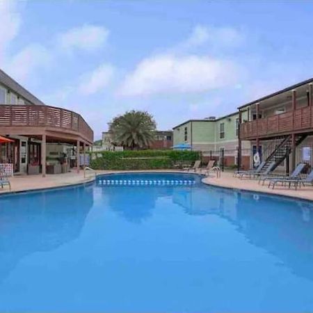 Beautiful/Spacious 2 Bedroom Houston Near Galleria Bagian luar foto