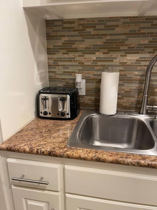 Beautiful/Spacious 2 Bedroom Houston Near Galleria Bagian luar foto