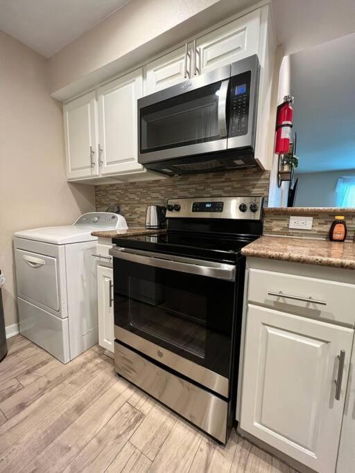 Beautiful/Spacious 2 Bedroom Houston Near Galleria Bagian luar foto